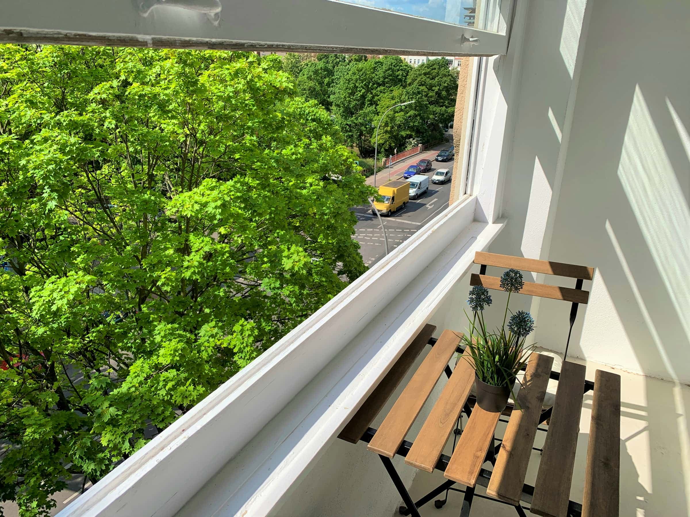 Kaiserin-Augusta-Allee photo 1