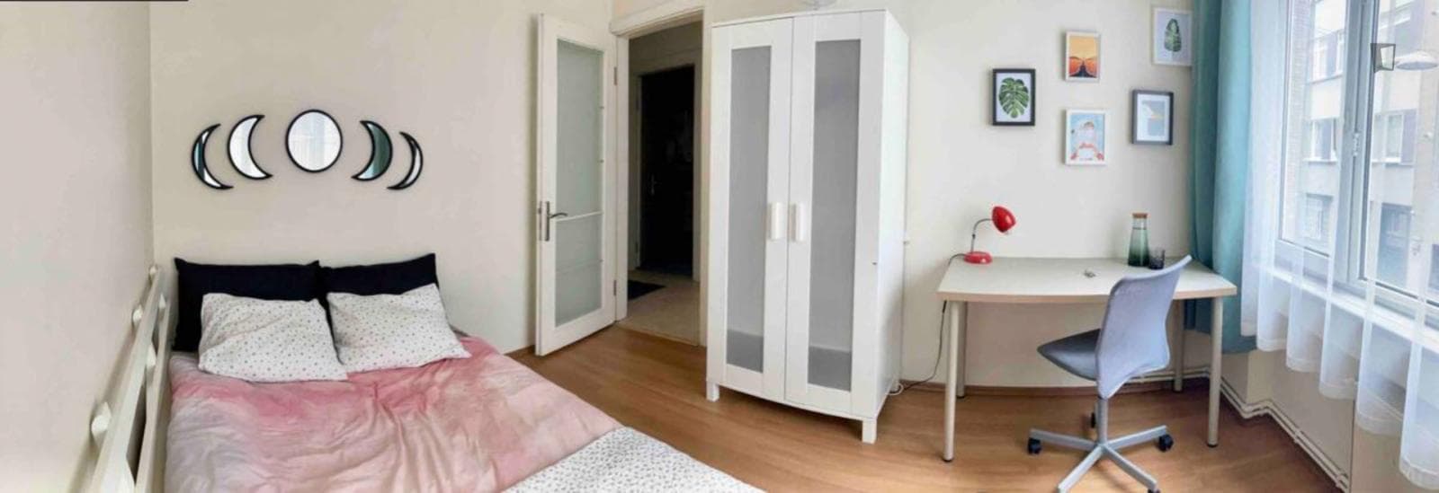 Homely double bedroom in Taksim Square photo 1