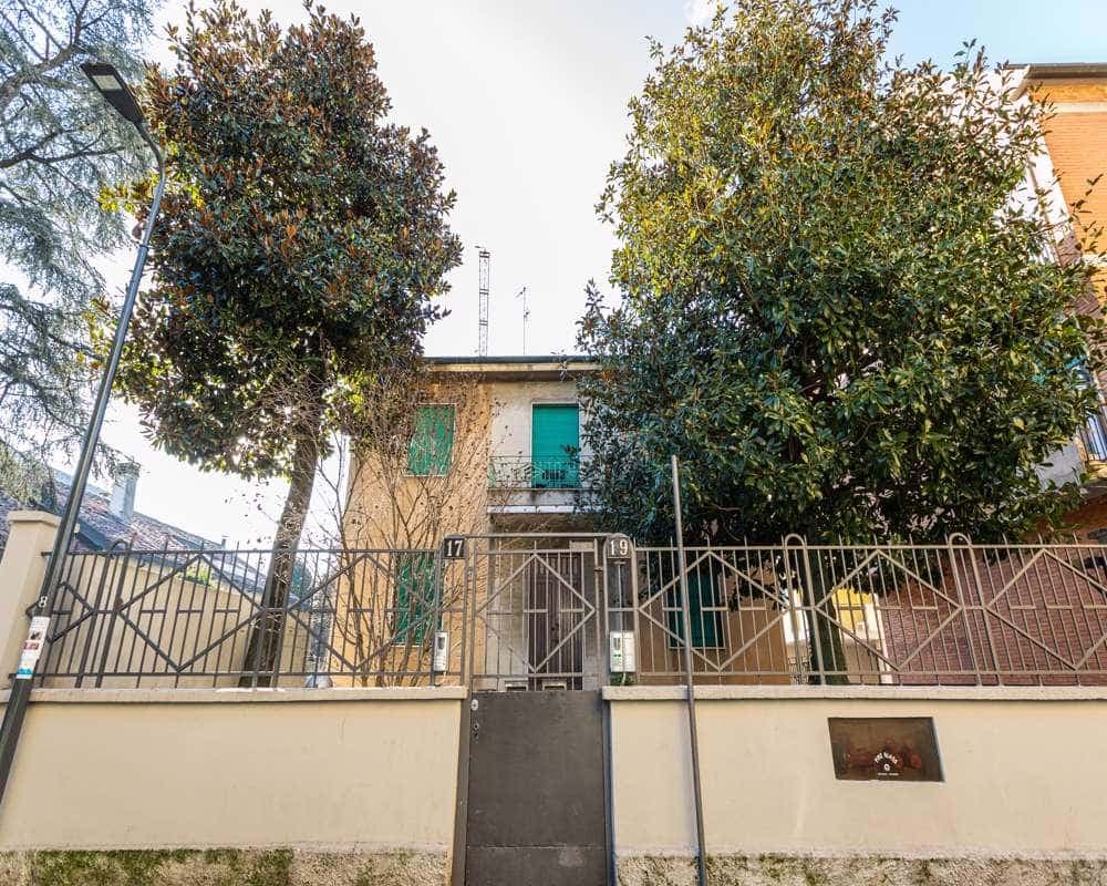 Property photo thumbnail