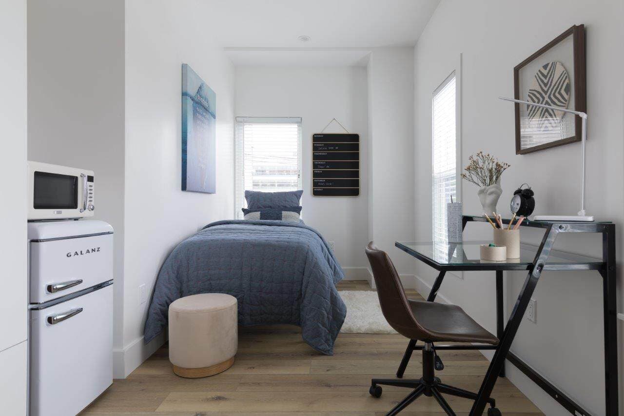 Property photo thumbnail