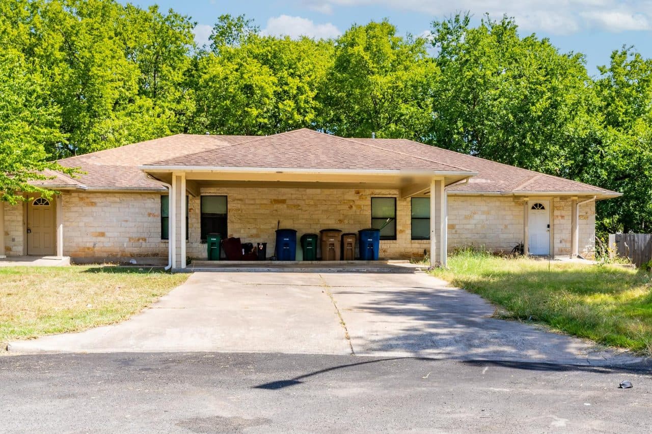Property photo thumbnail