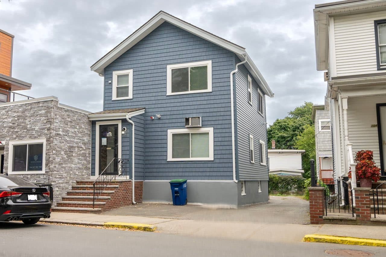 Property photo thumbnail