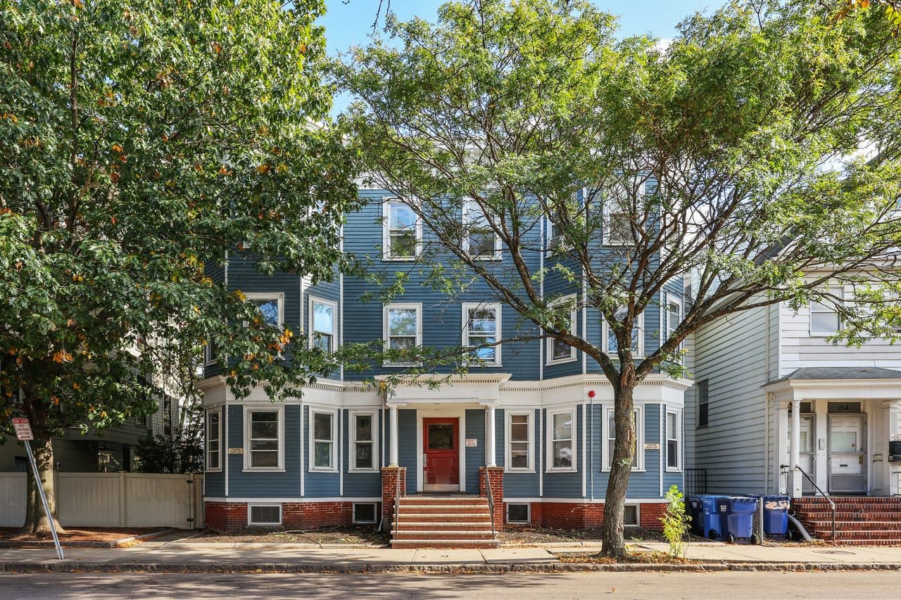Property photo thumbnail