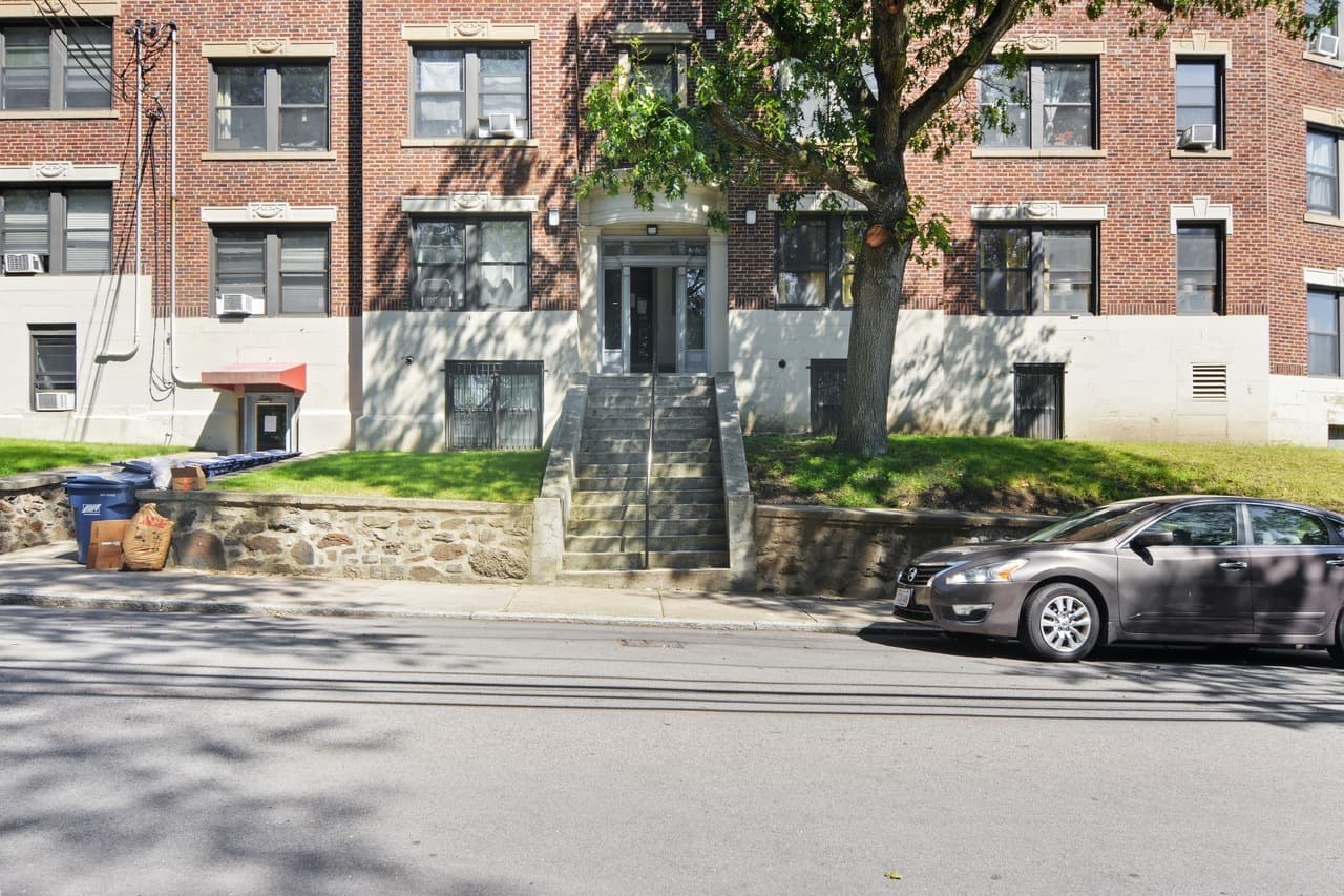 Property photo thumbnail