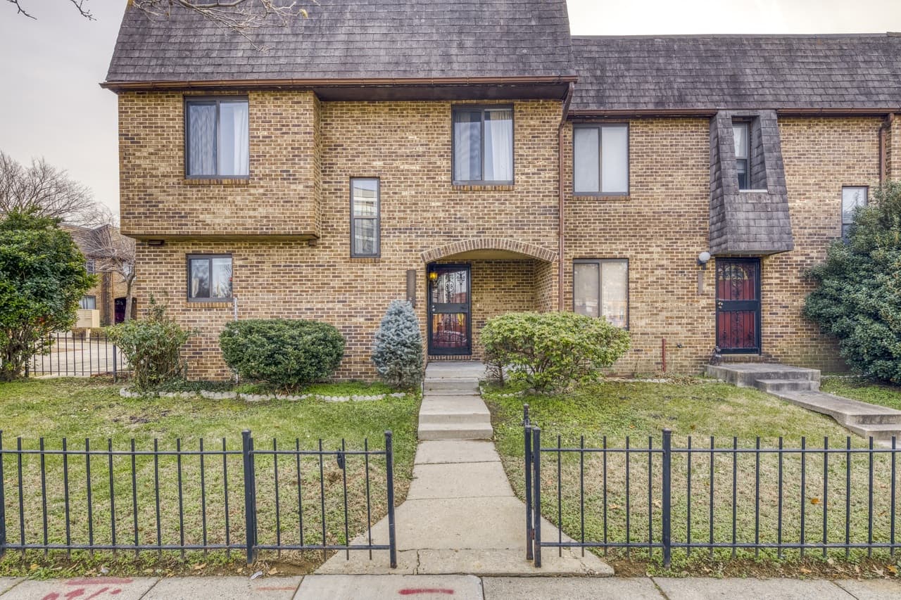 Property photo thumbnail