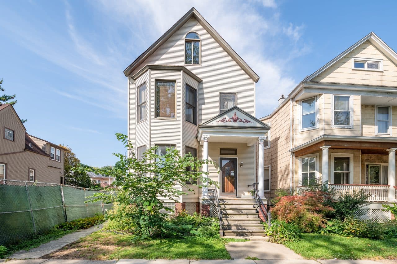 Property photo thumbnail