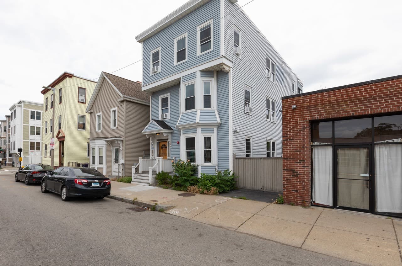 Property photo thumbnail