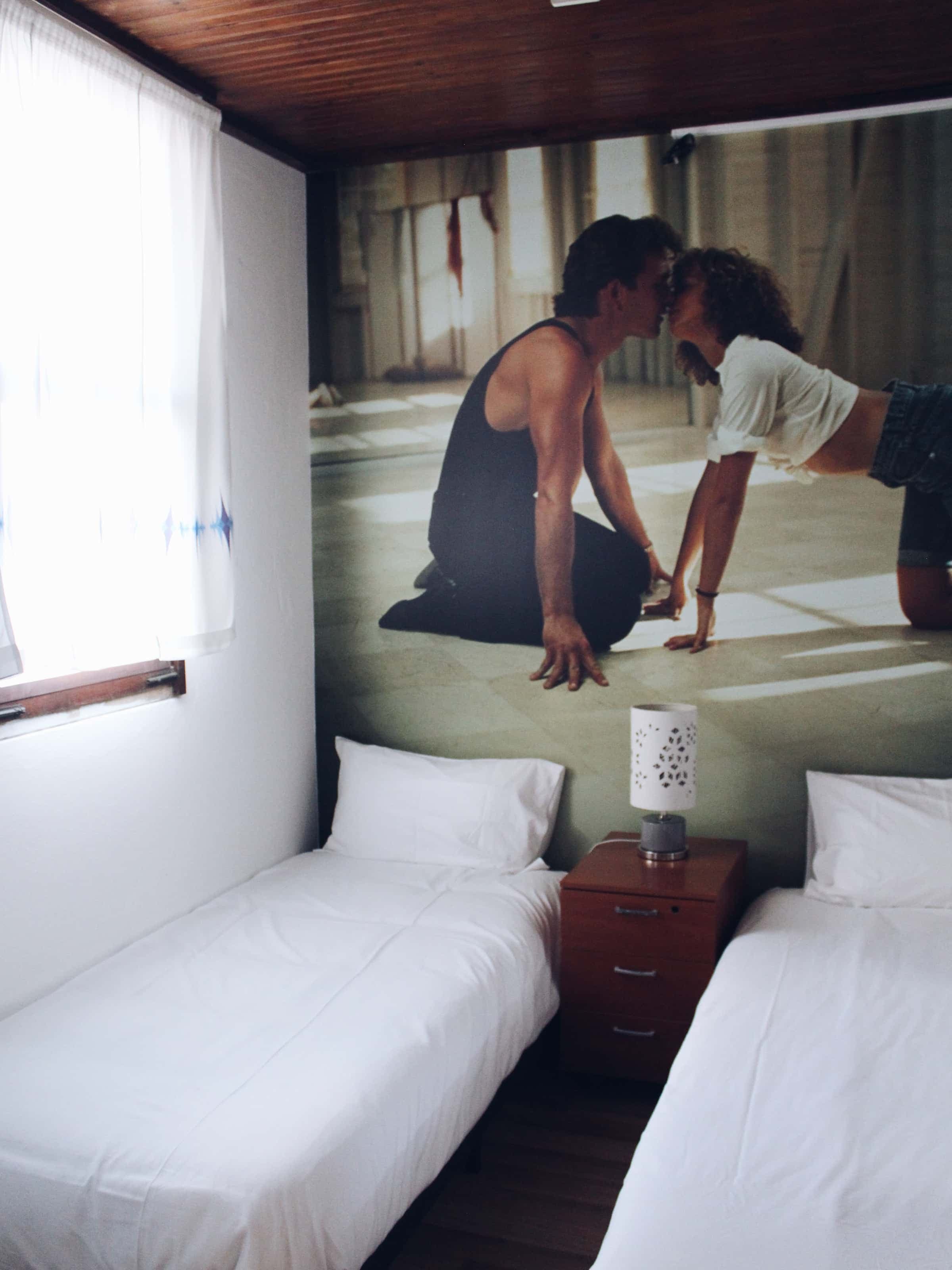 Bedroom with 2 beds in Lagos photo 1