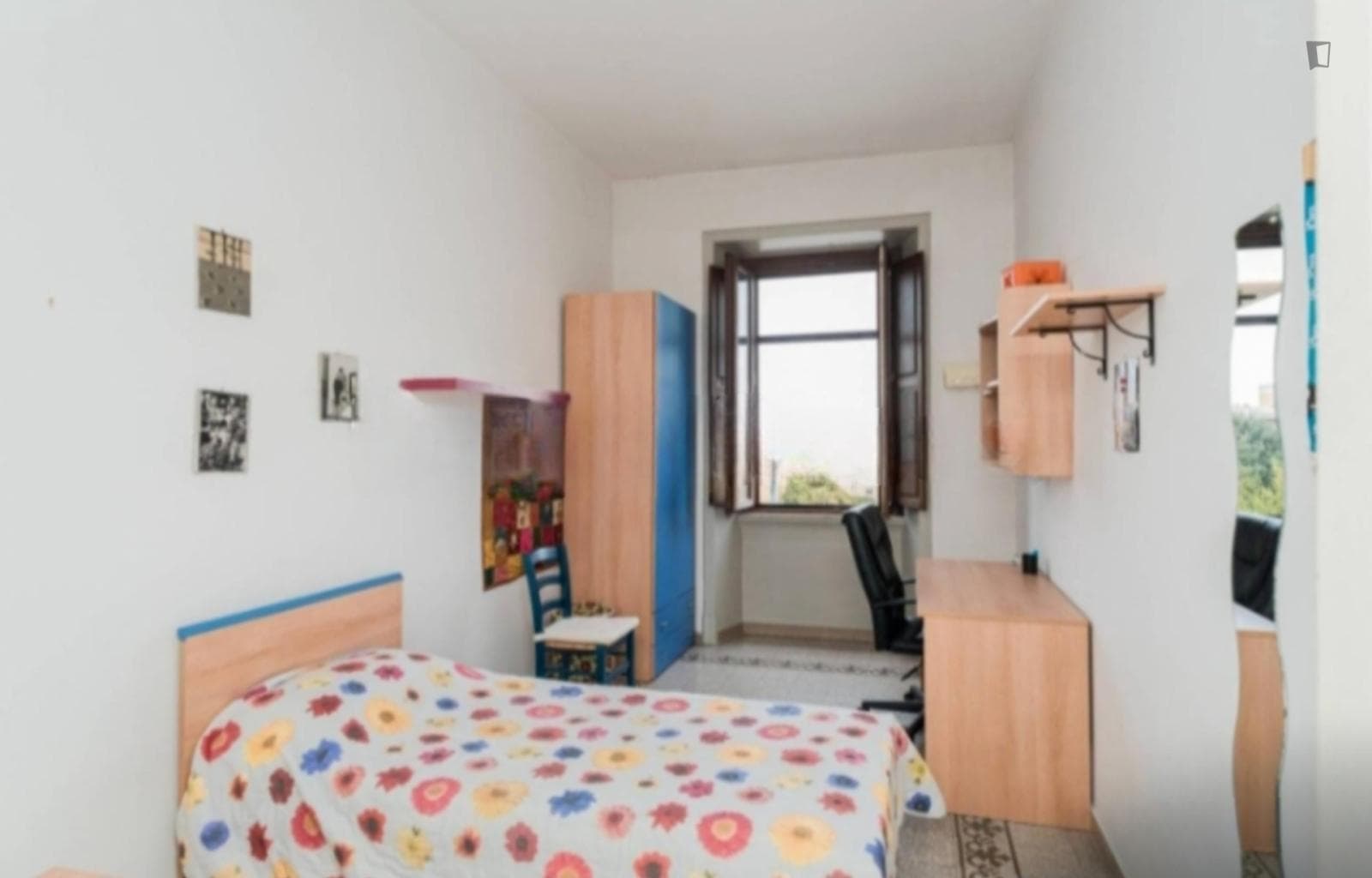Cozy room in a bright apt close to Termini train station and La Sapienza university photo 1