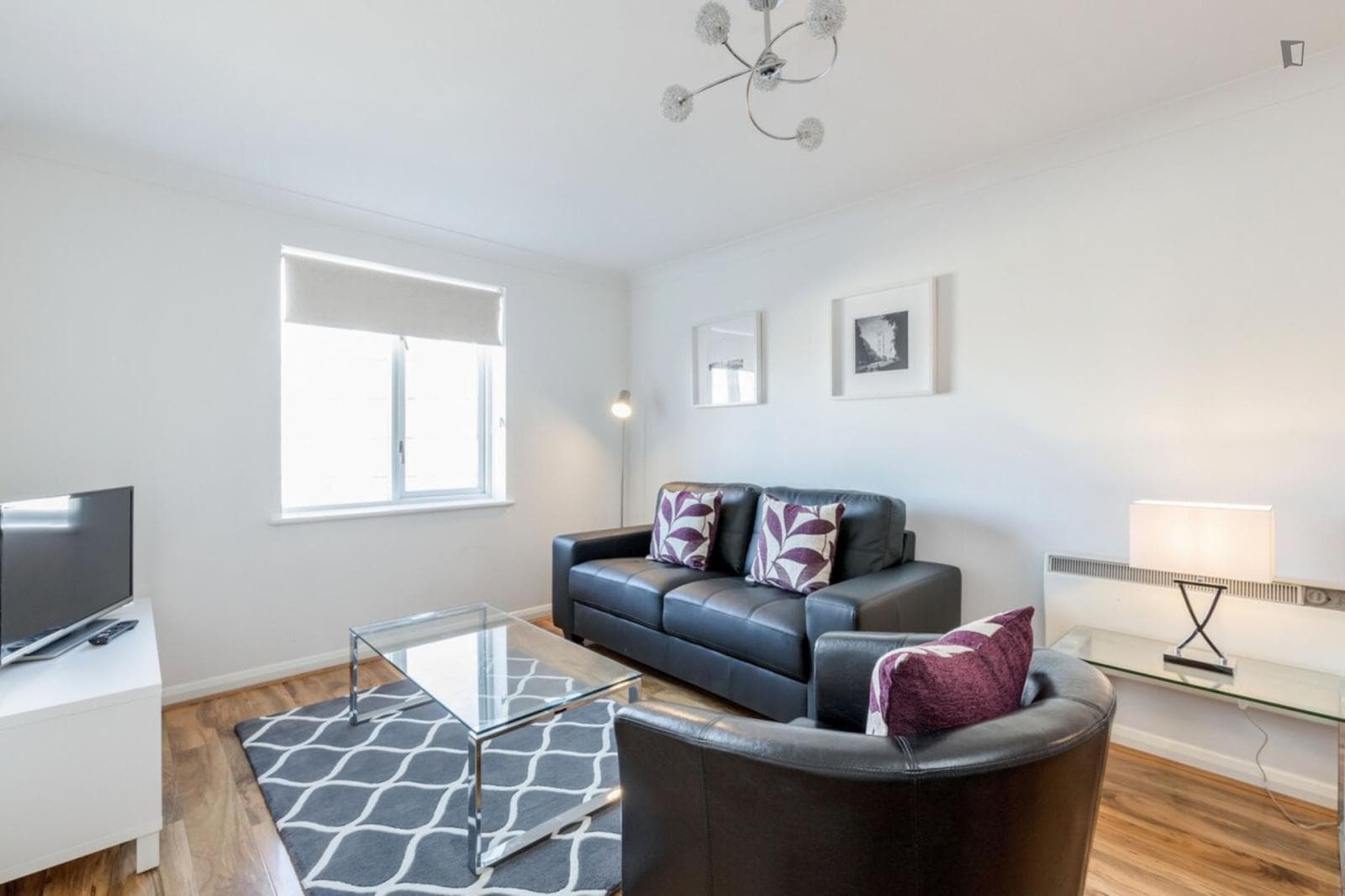 Nice 1-bedroom flat in the centre of Kingston upon Thames photo 1