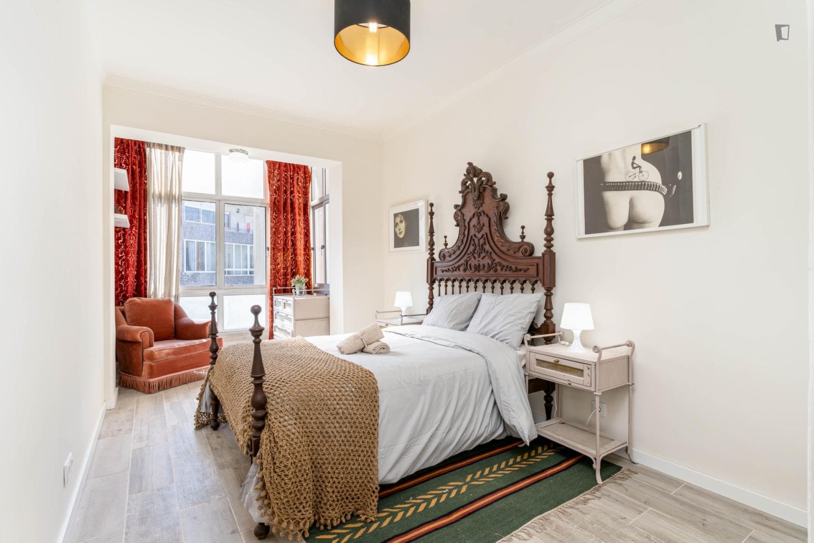 Gorgeous bedroom in Amora photo 1