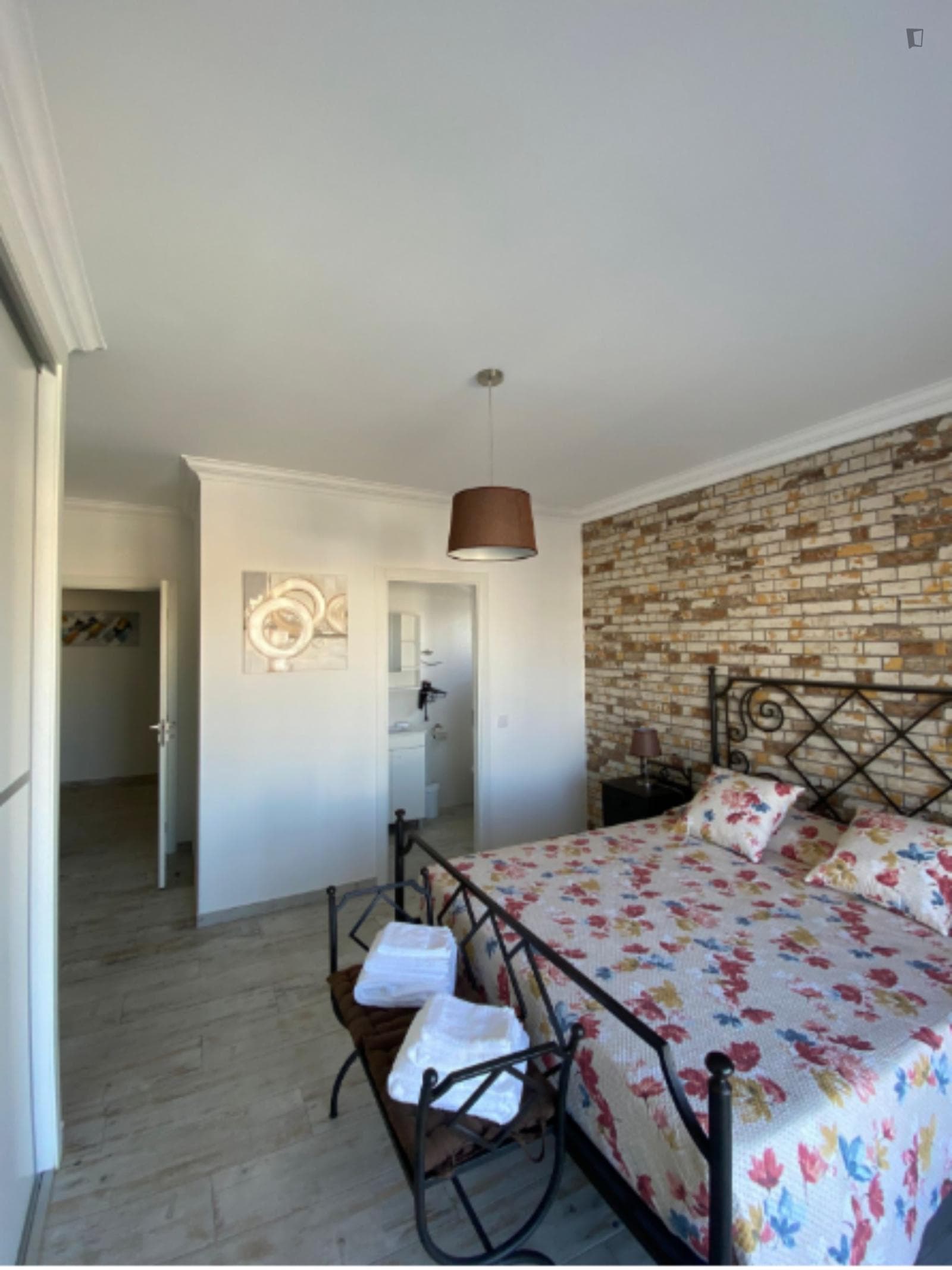 Amazing 3 Bedroom Penthouse with a Balcony close to Three Castles Beach photo 1