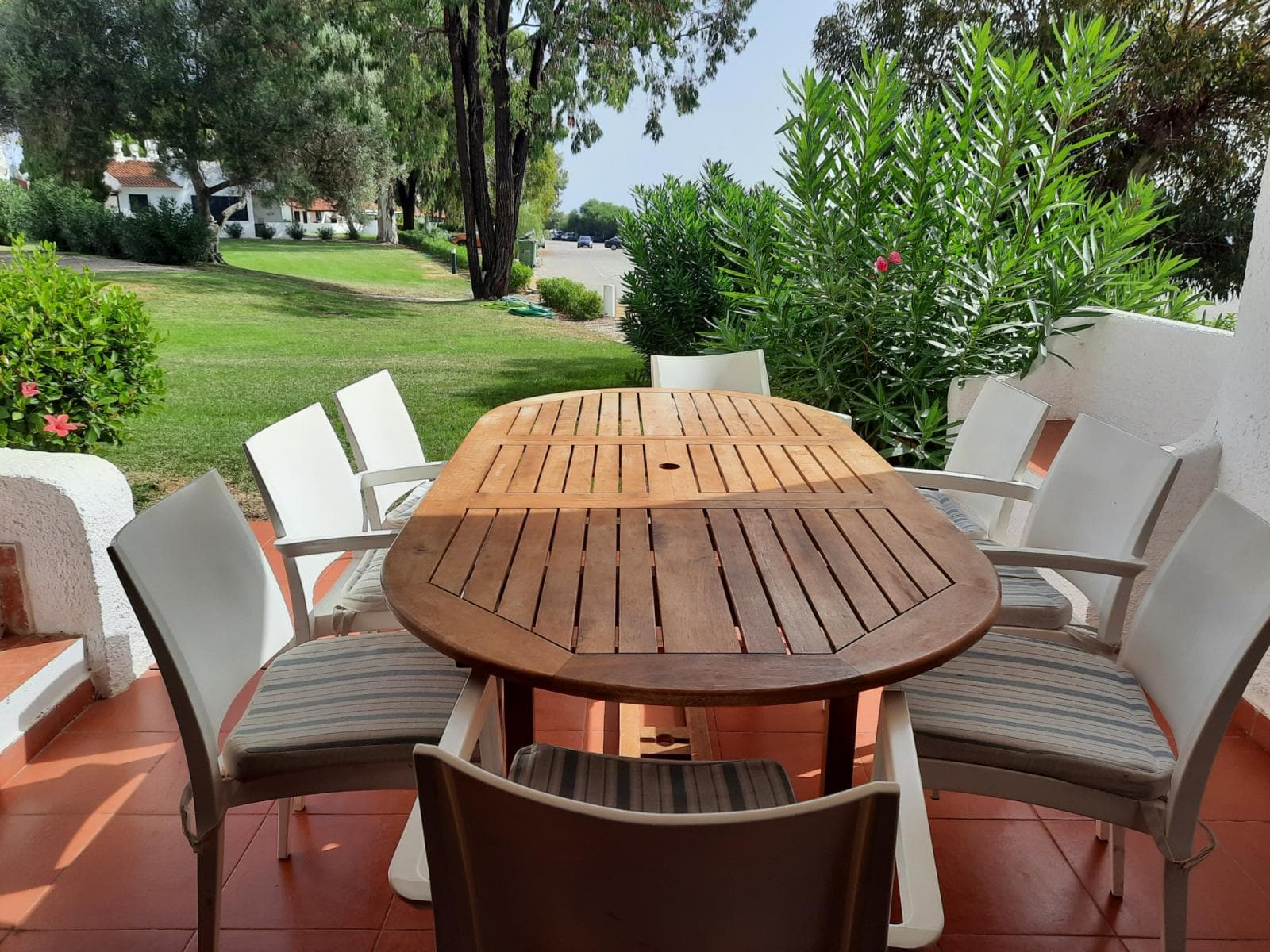 3-bedroom house, with outdoor area photo 1