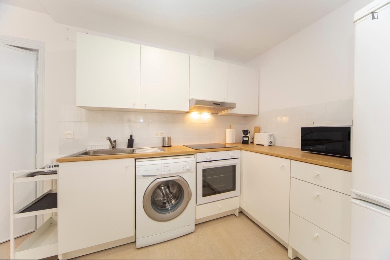 Welcoming double bedroom in the centre of Granada photo 1