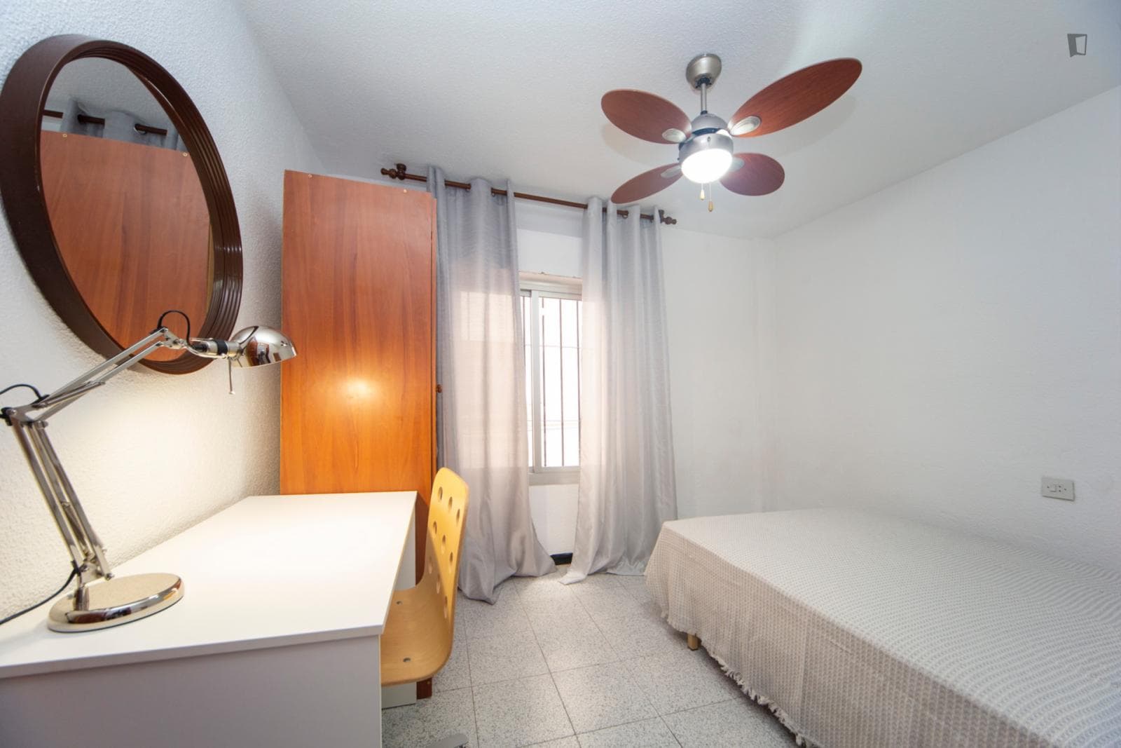 Inviting double bedroom in Pajaritos photo 1