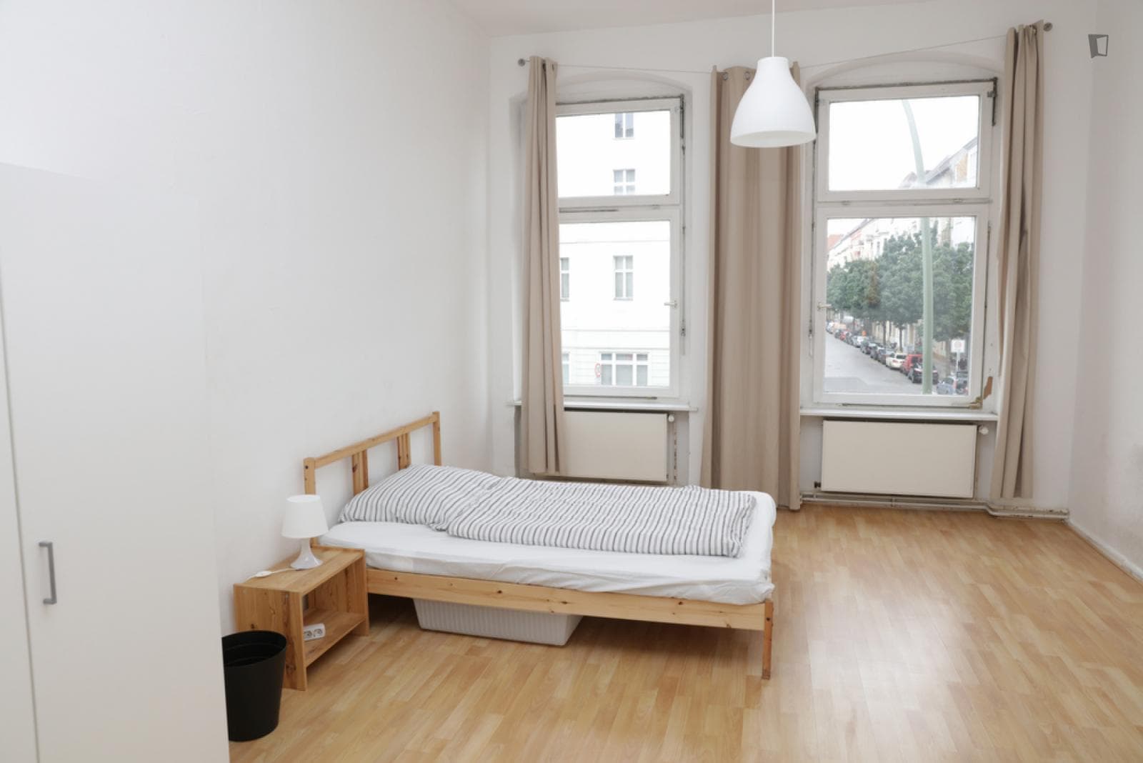 Single bedroom in Wedding photo 1