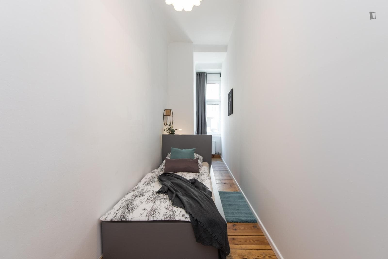 Bright single bedroom near the magnificent Volkspark Wilmersdorf photo 1