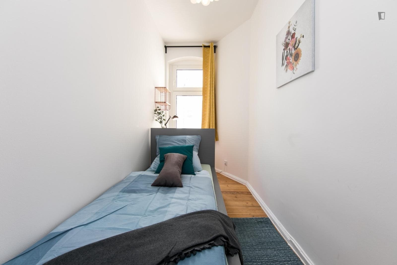 Cool single bedroom in shared flat close to the Berlin School of Economics and Law Schöneberg Campus photo 1
