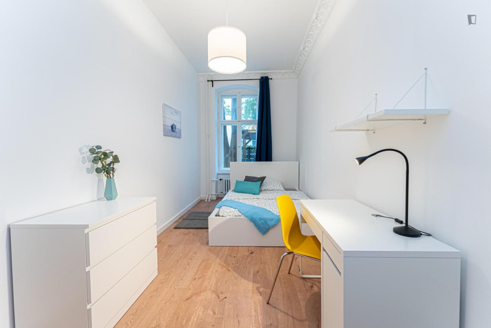 Spacious single bedroom in the classy and well-connected Charlottenburg photo 1
