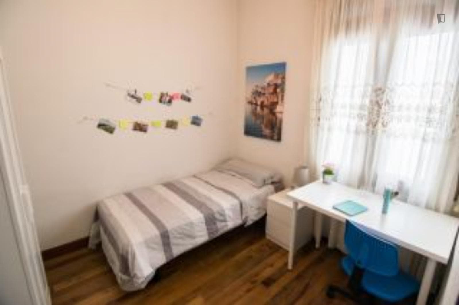 Comfy single bedroom in Bilbao close to Euskalduna Bridge photo 1
