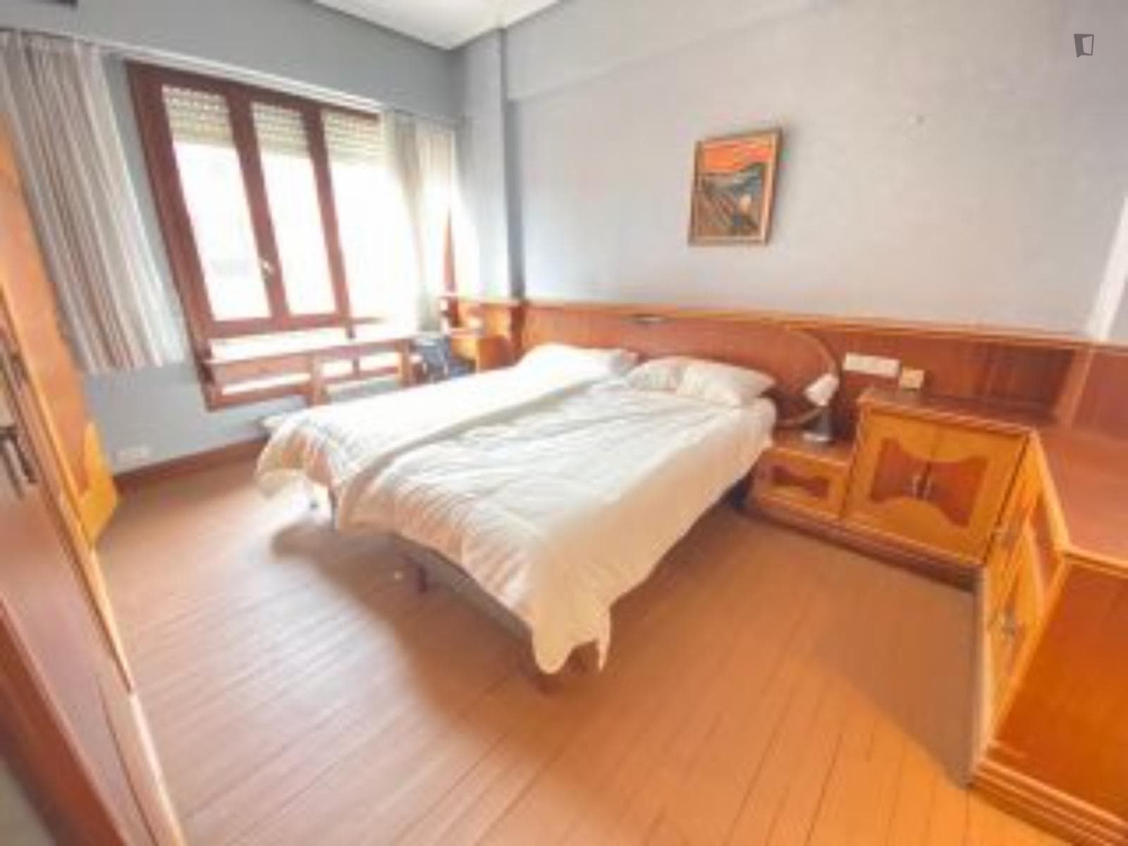Cozy twin bedroom in Bilbao close to Euskalduna Bridge photo 1