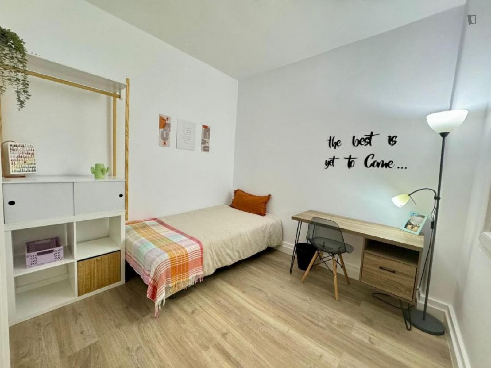 Plesant single bedroom near the Uribarri metro photo 1