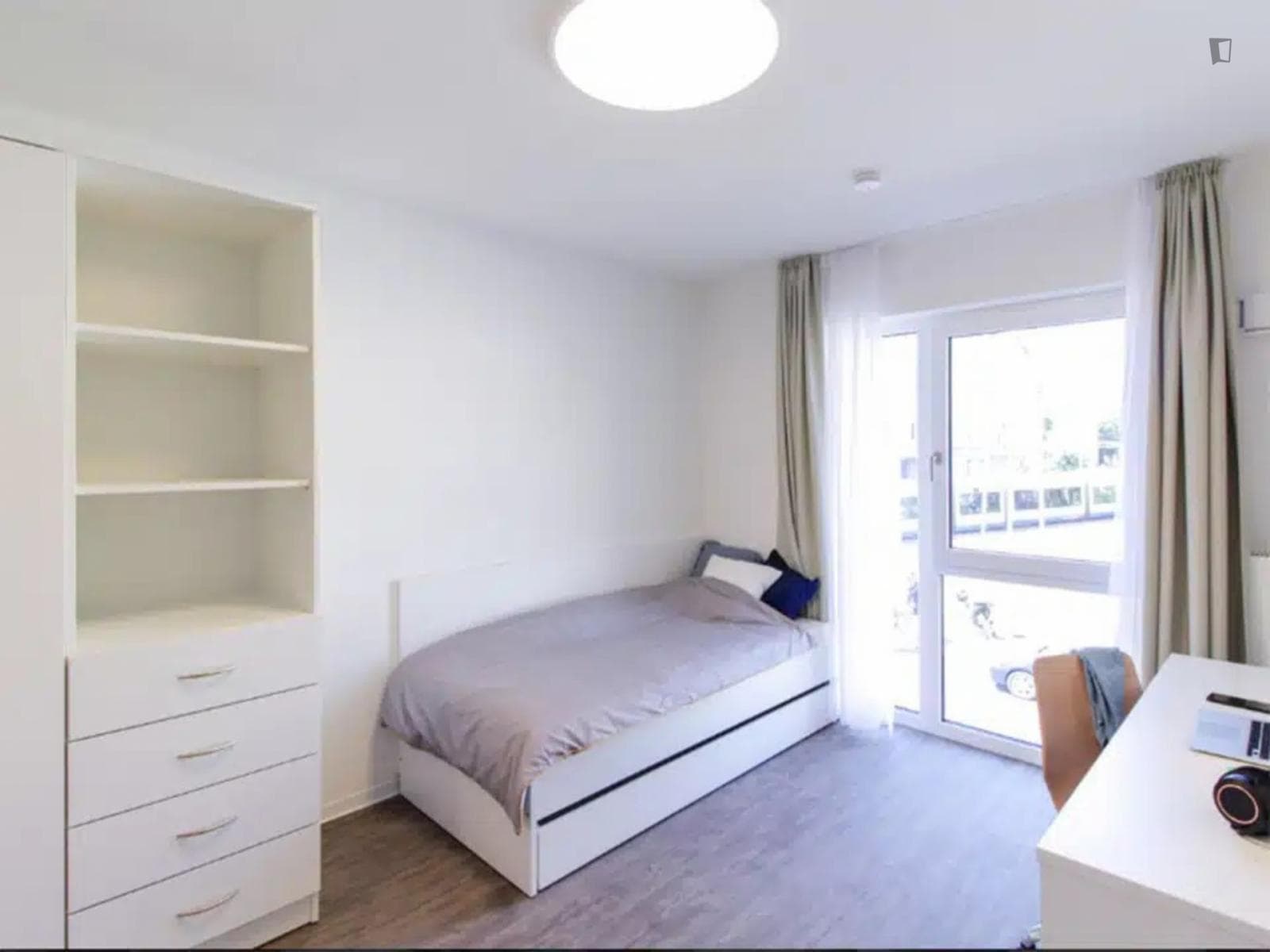 Cosy and modern studio near Leipzig's main train central photo 1