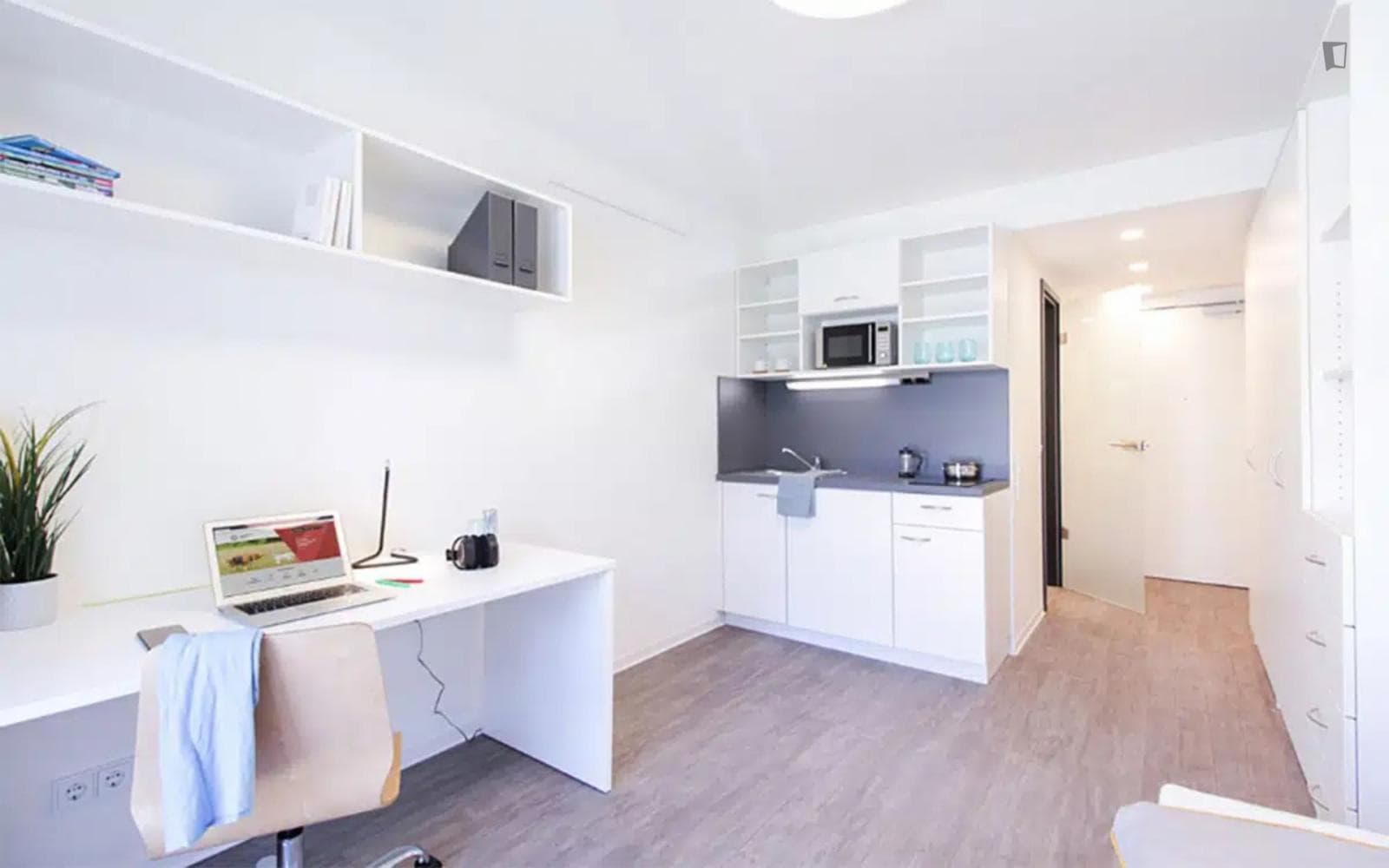 Property photo thumbnail
