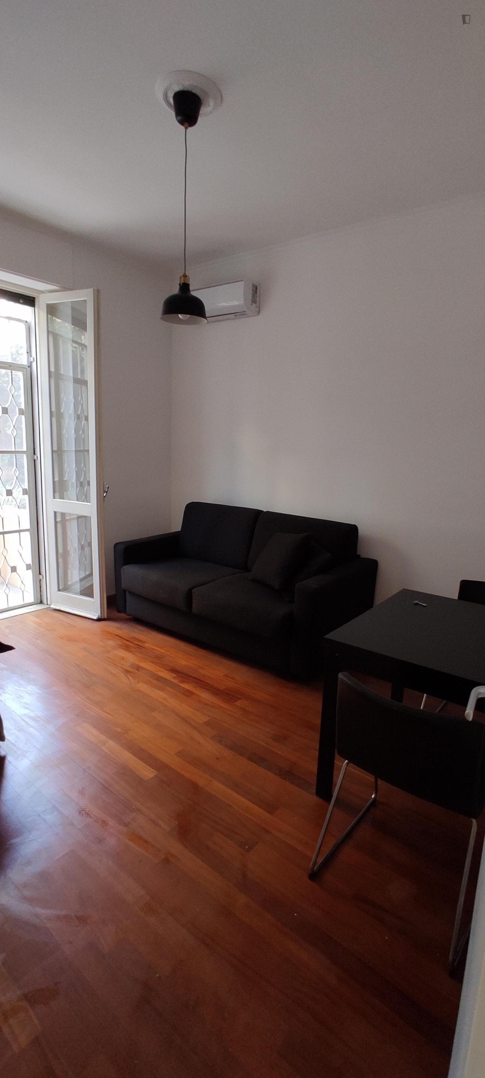 Two-room apartment in Tuscolano photo 1