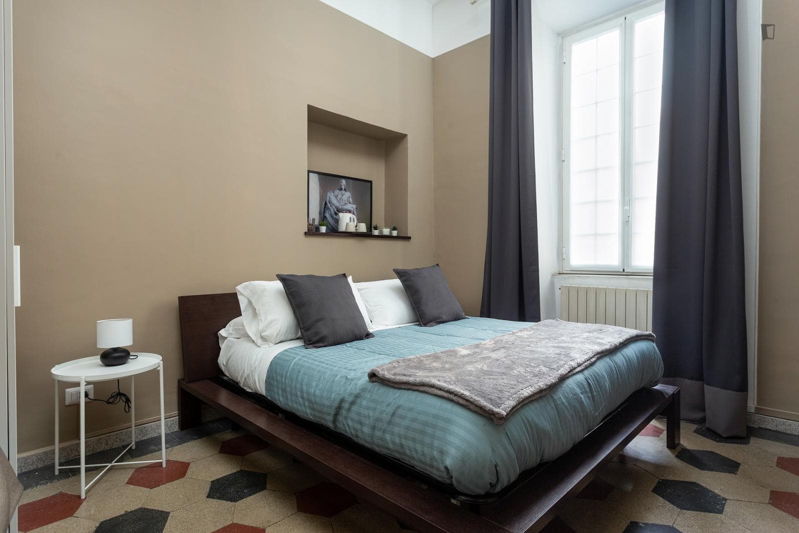 Appealing double bedroom near the popular Castel Sant'Angelo photo 1