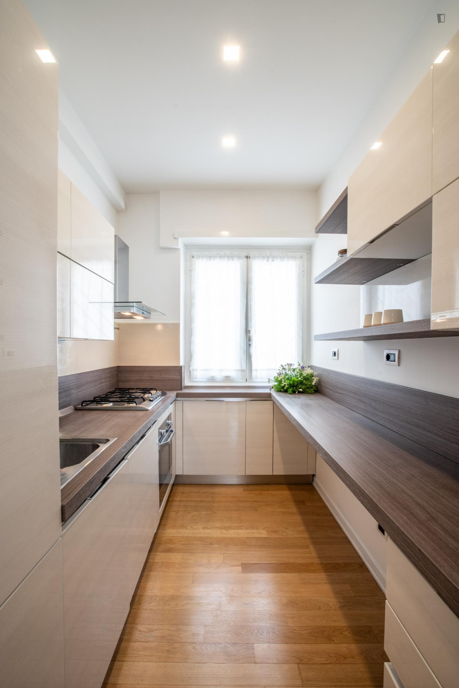 Excellent 1-bedroom flat with a terrace, in Gianicolense photo 1