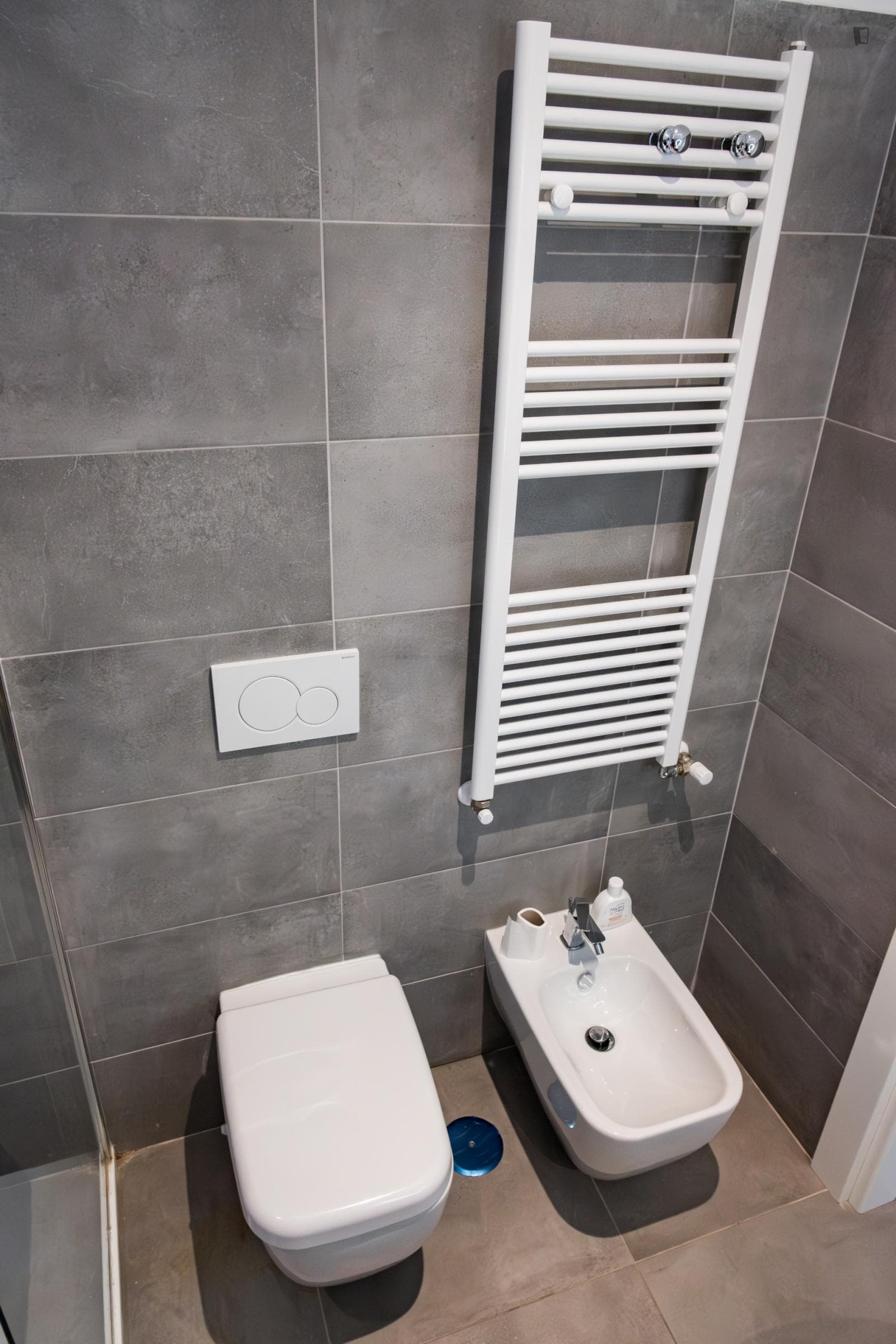 Inviting 1-bedroom flat in the Pietralata district photo 1