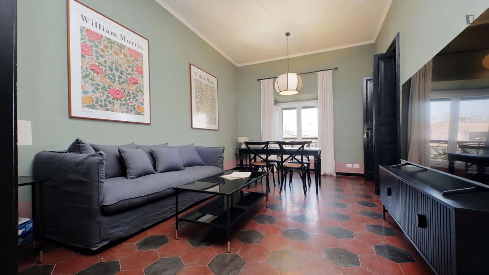 Beautiful 2-bedroom apartment in Prati photo 1