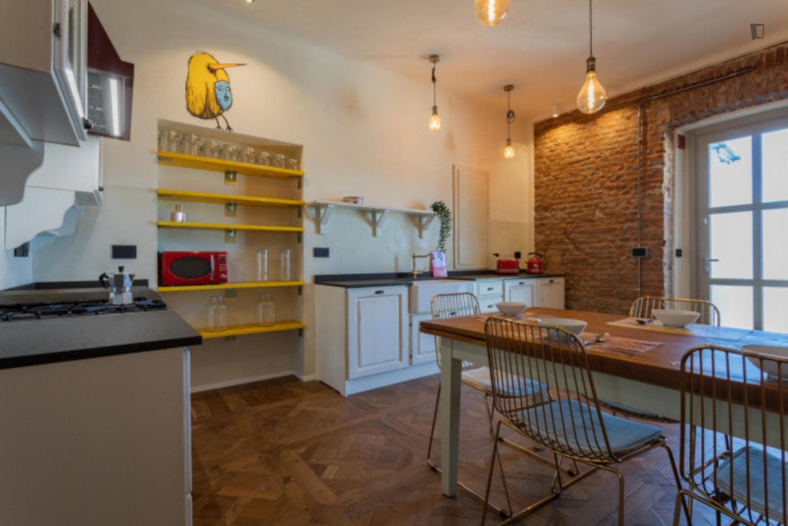 Inviting 1-bedroom apartment in San Salvario photo 1