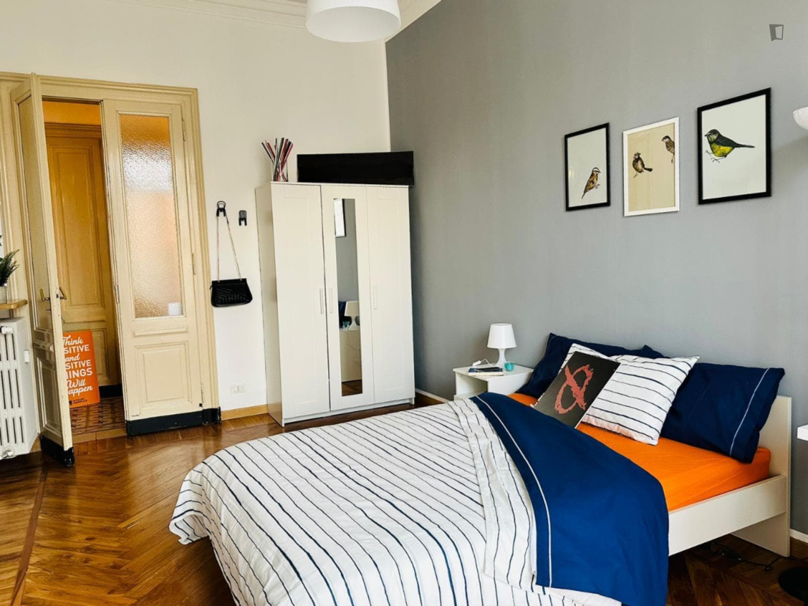 Neat double bedroom in Cit Turin photo 1