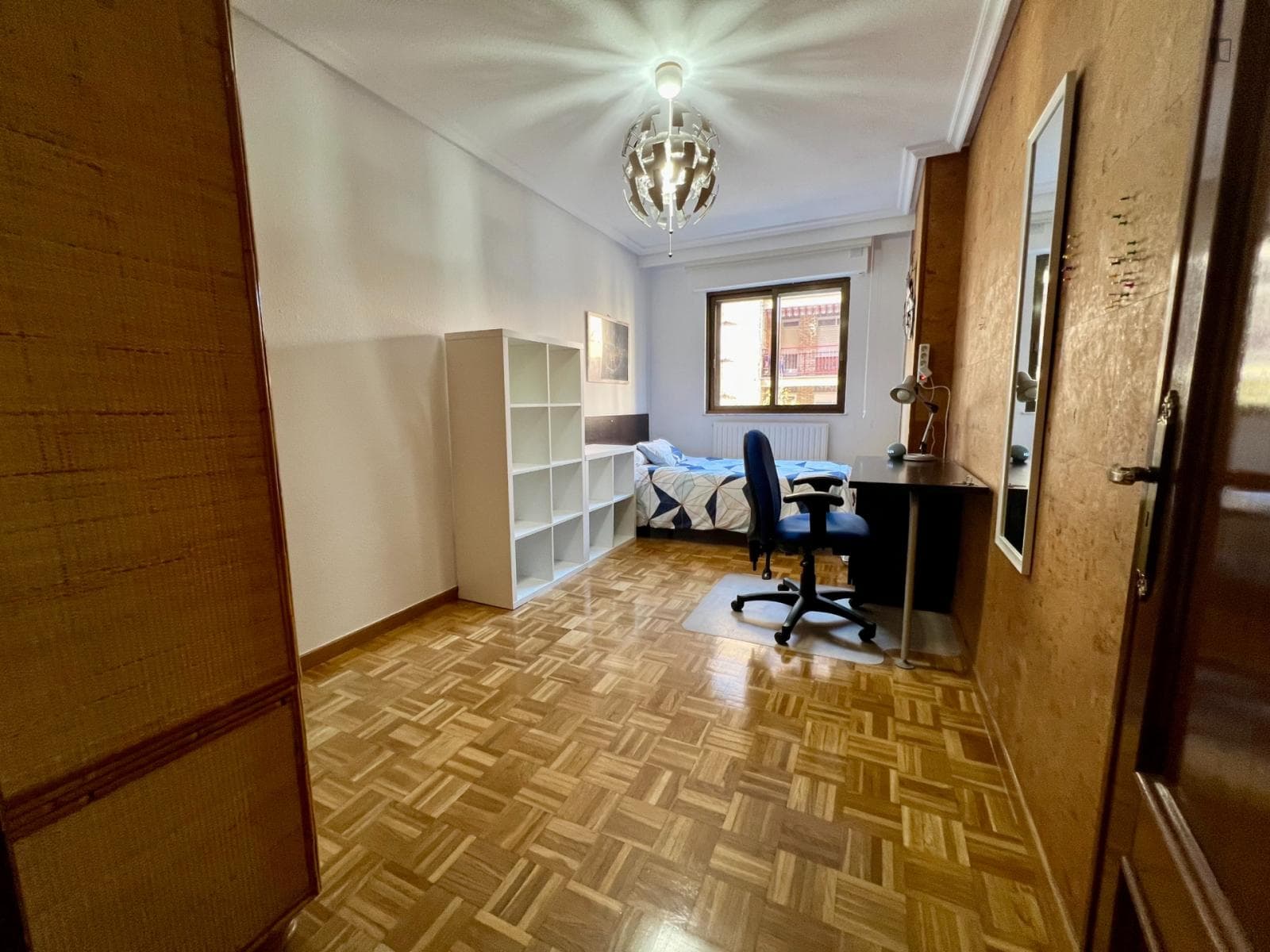 Appealing single bedroom near the La Alamedilla train station photo 1