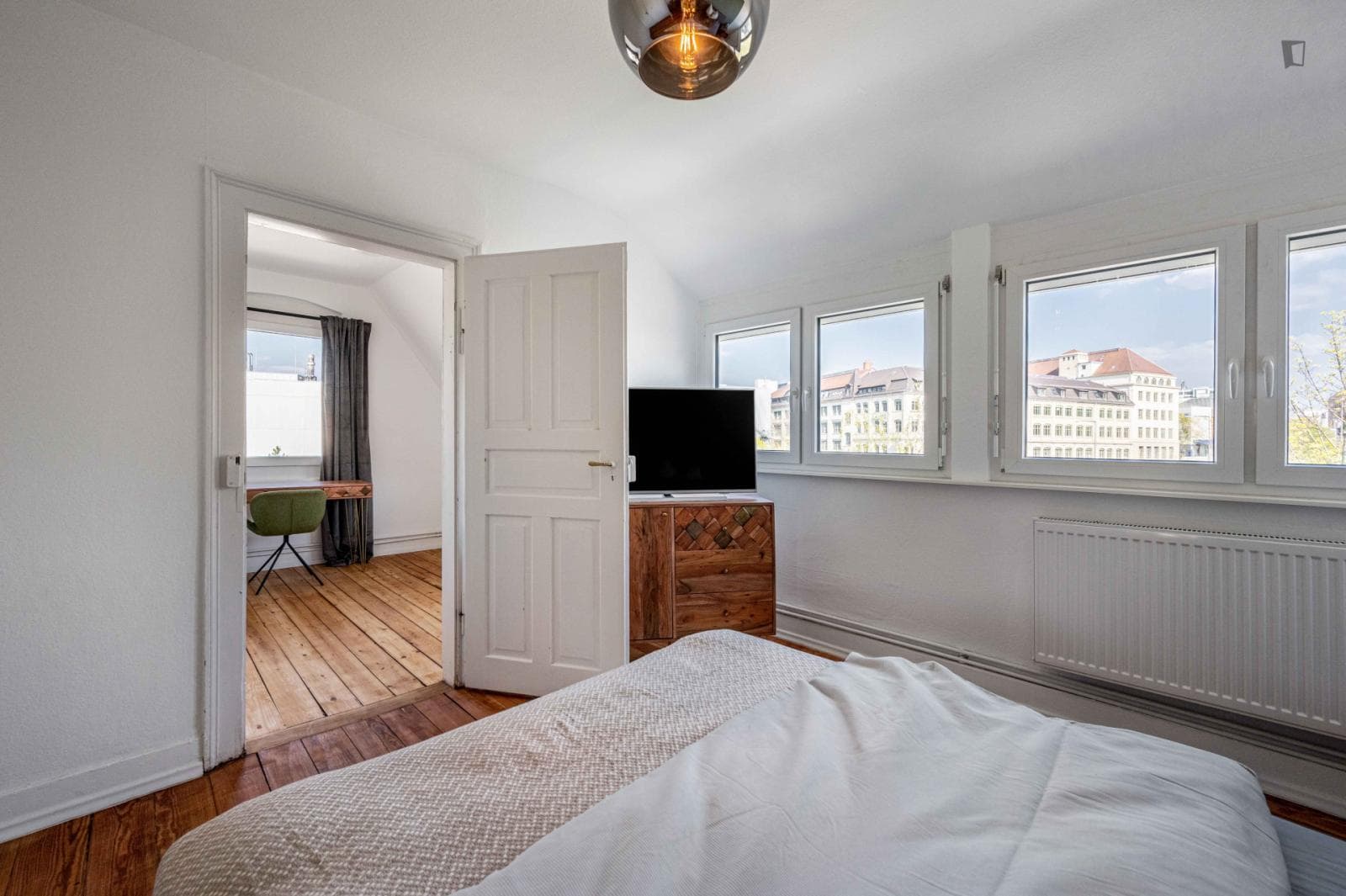 Bright single bedroom in Feuerbach photo 1