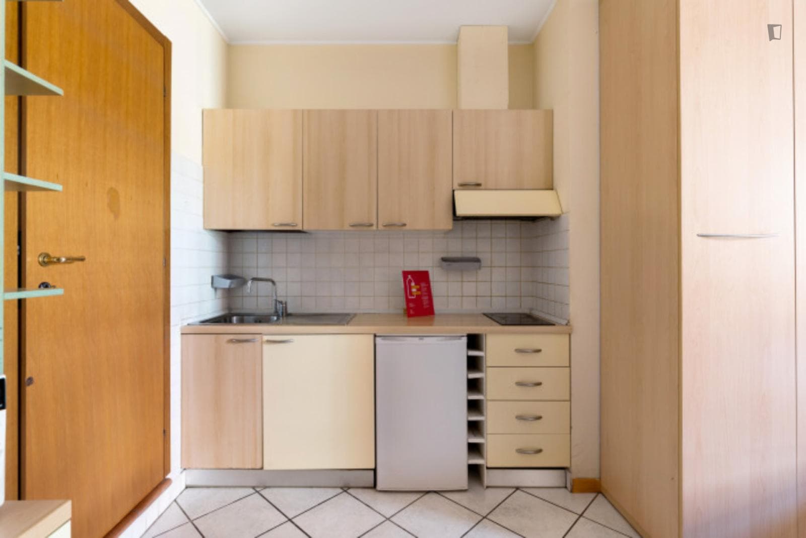 Appealing studio in the Saragozza districrt photo 1