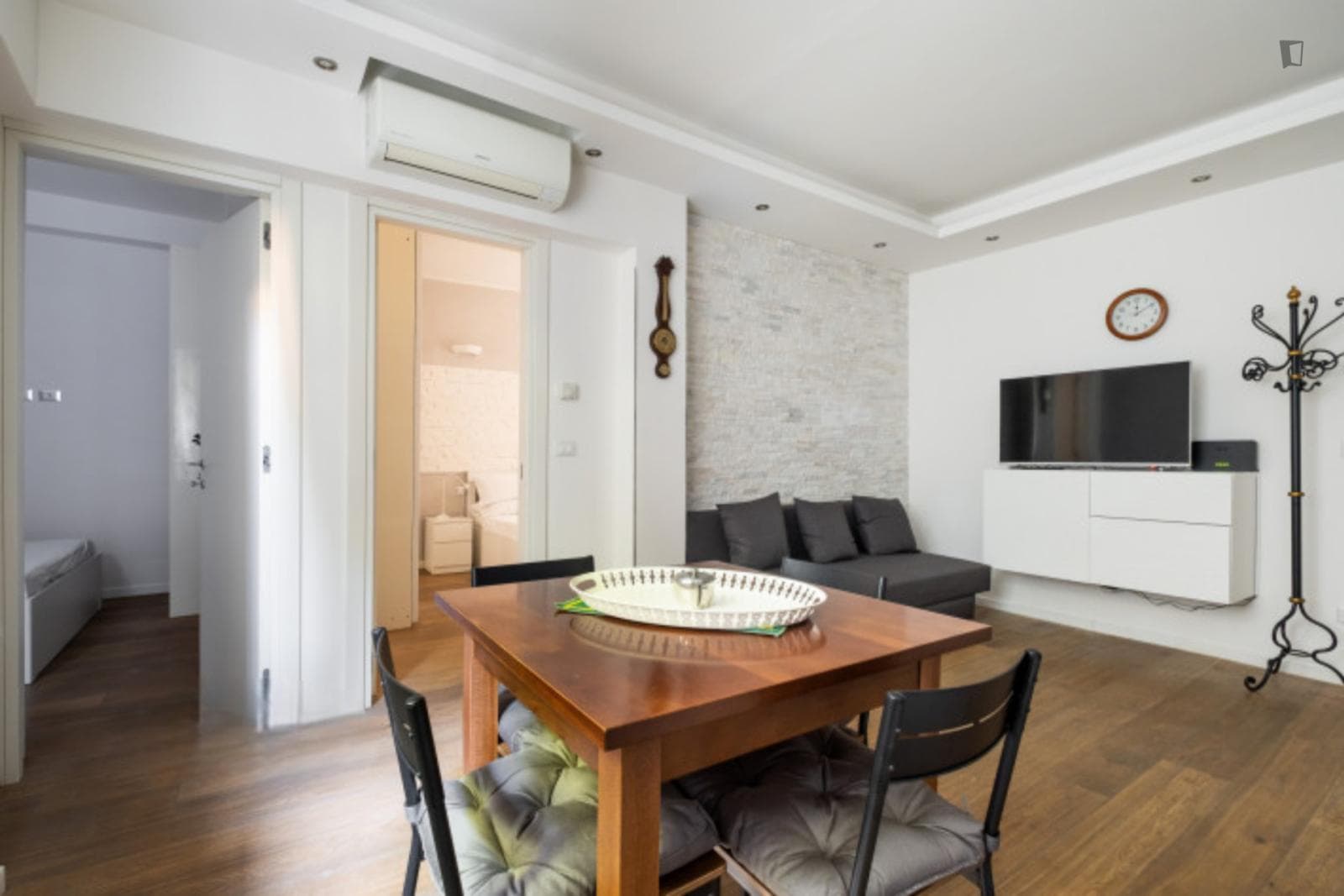 Very nice 2-bedroom apartment near Giardini Margherita photo 1