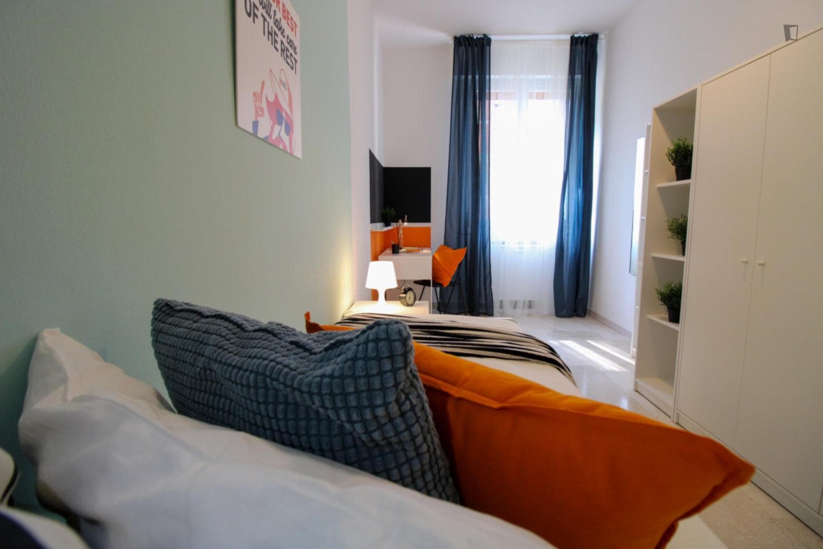 Homely single ensuite bedroom in San Donato photo 1