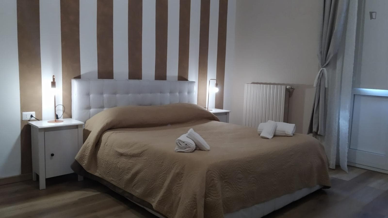 Charismatic double ensuite bedroom in Murat photo 1