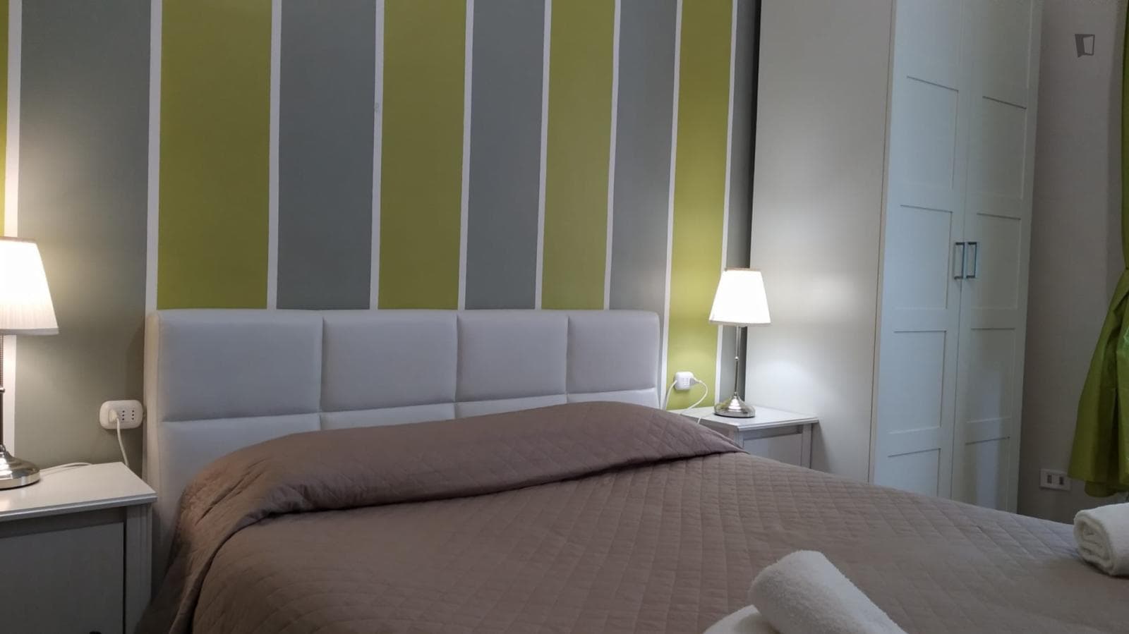 Charming double ensuite bedroom in Murat photo 1