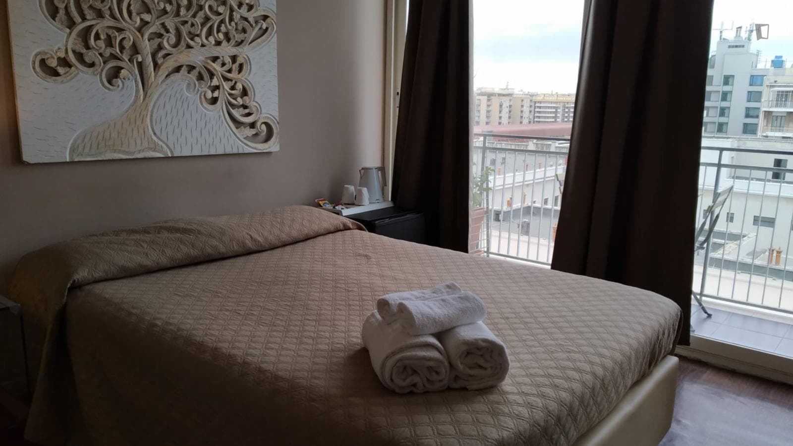 Brilliant double ensuite bedroom in Quartiere Umbertino photo 1