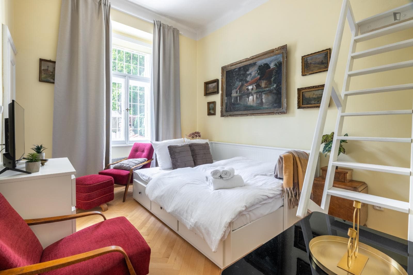 Property photo thumbnail