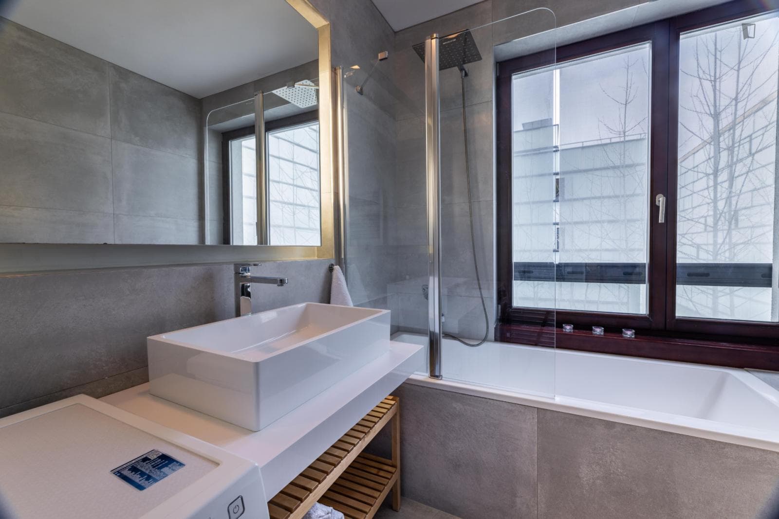 Elegant 1-bedroom apartment in Karlín photo 1
