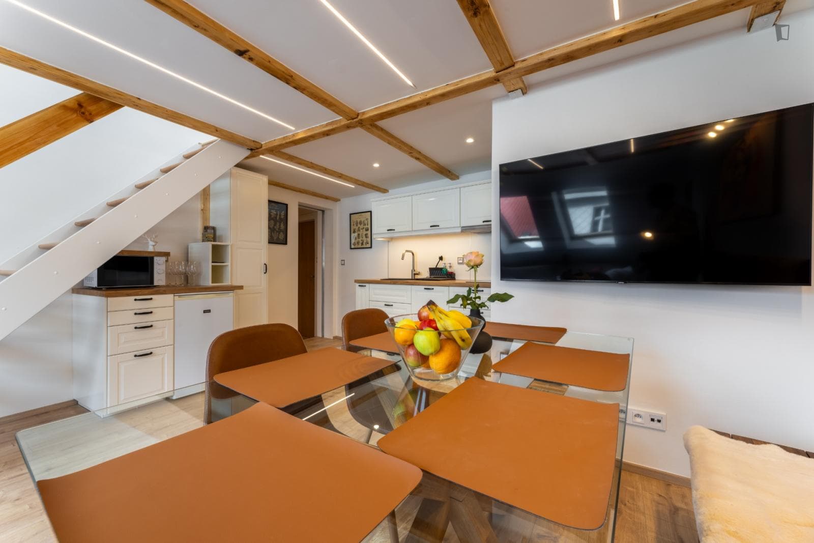 Very inviting 2-bedroom flat in New Town photo 1