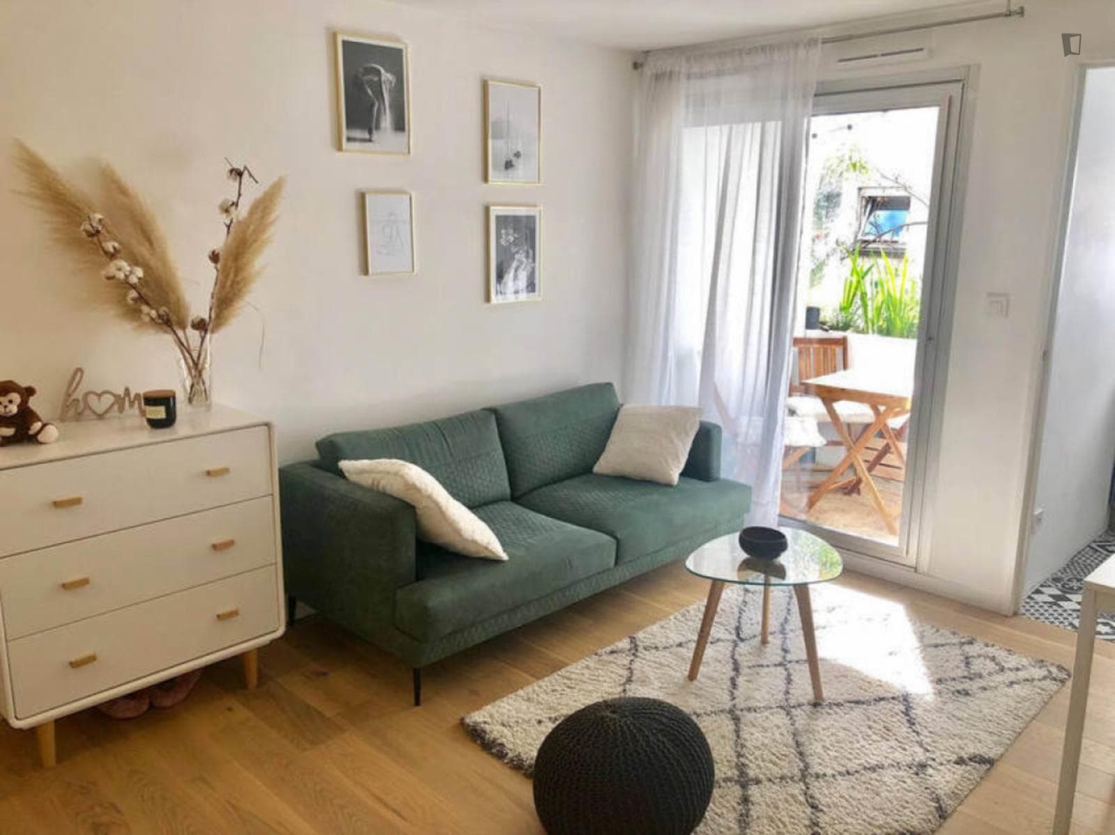 Charming Studio close to Trinité – d'Estienne d'Orves Metro photo 1