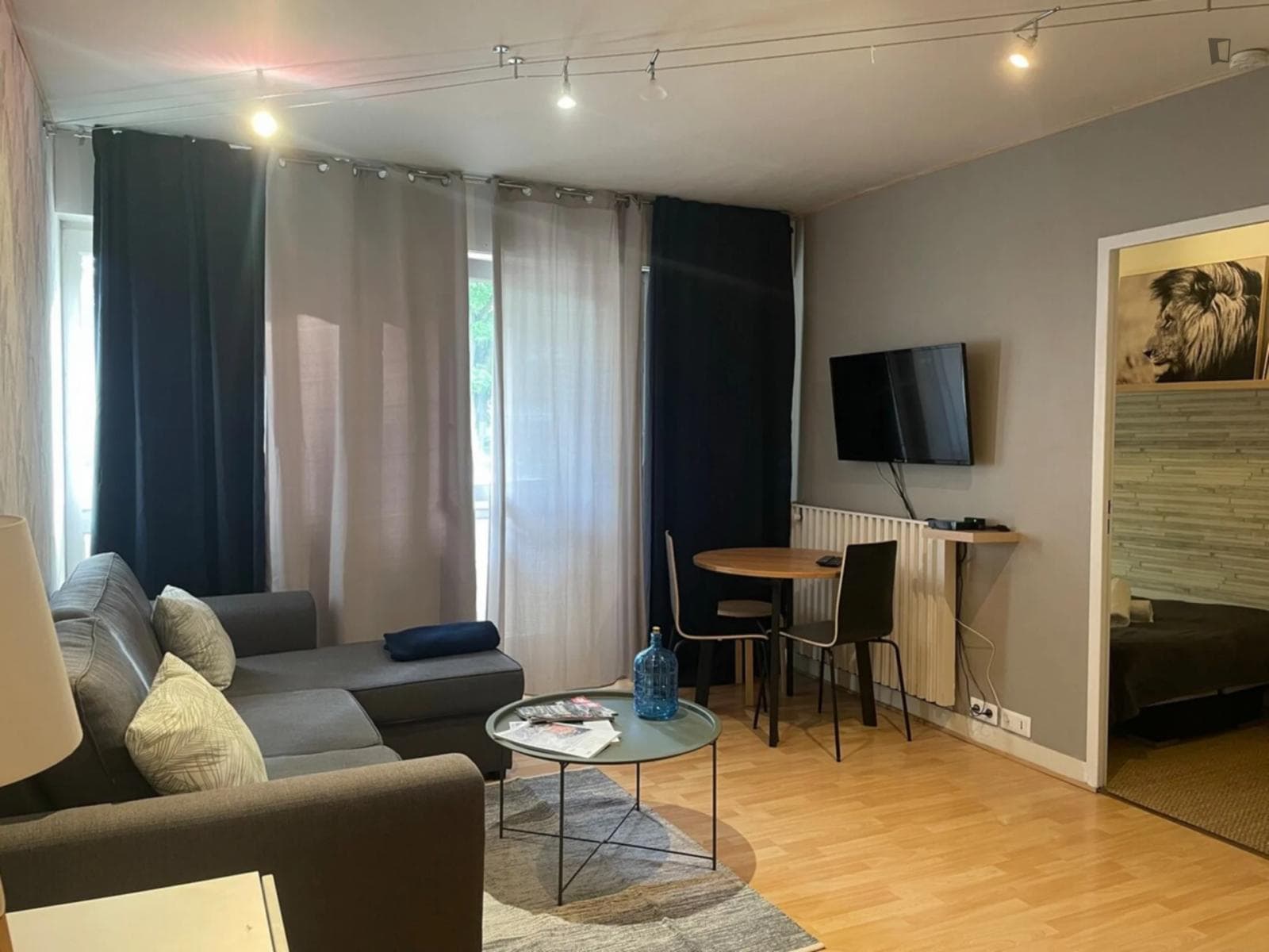 Property photo thumbnail
