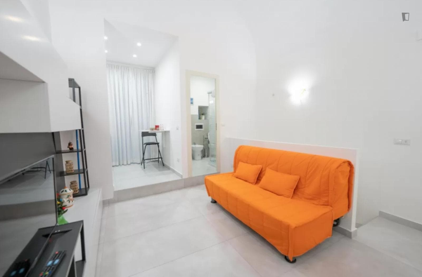 Very nice 1-bedroom apartment in the heart of Naples photo 1