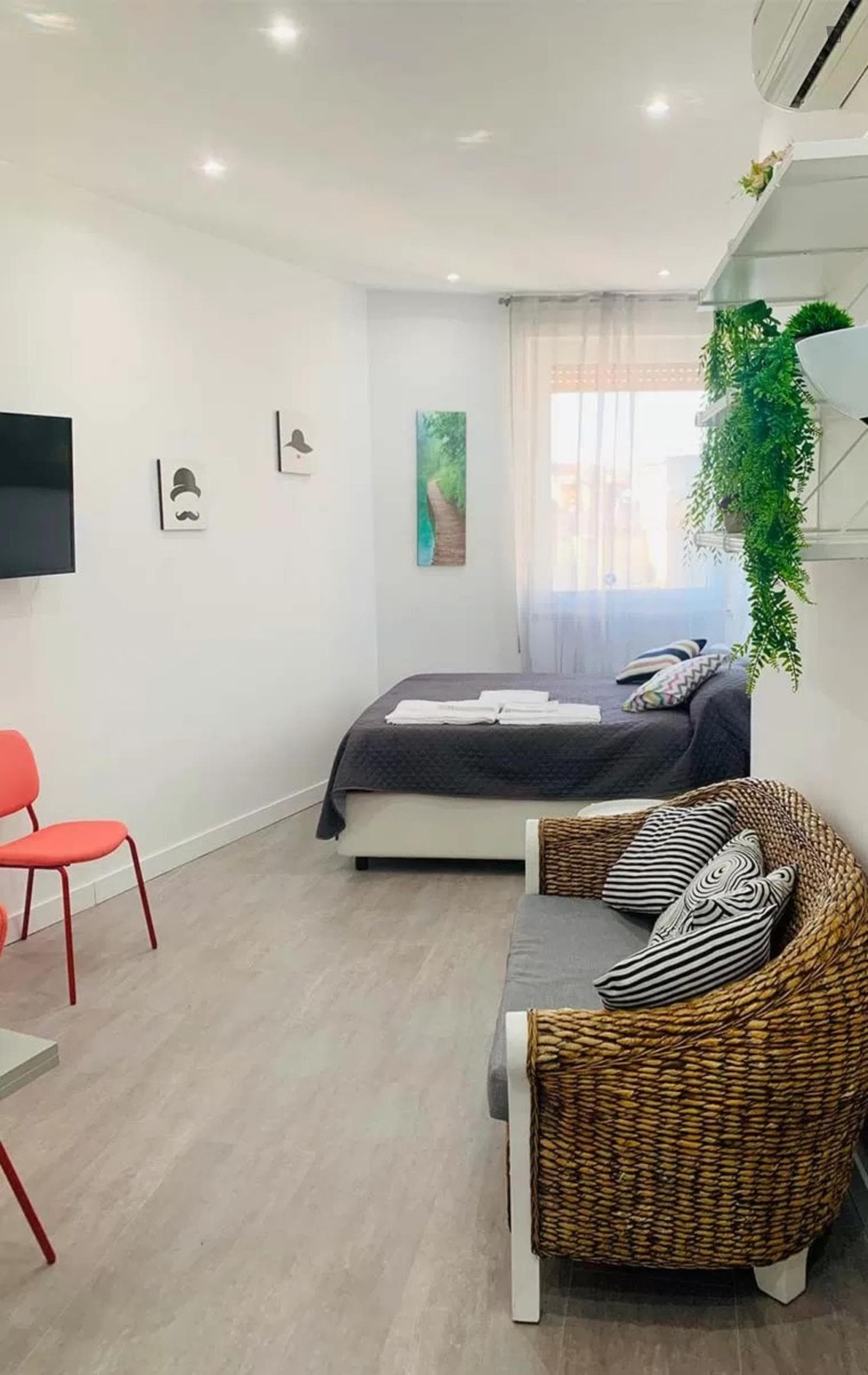 Very comfy studio near the Municipio metro photo 1